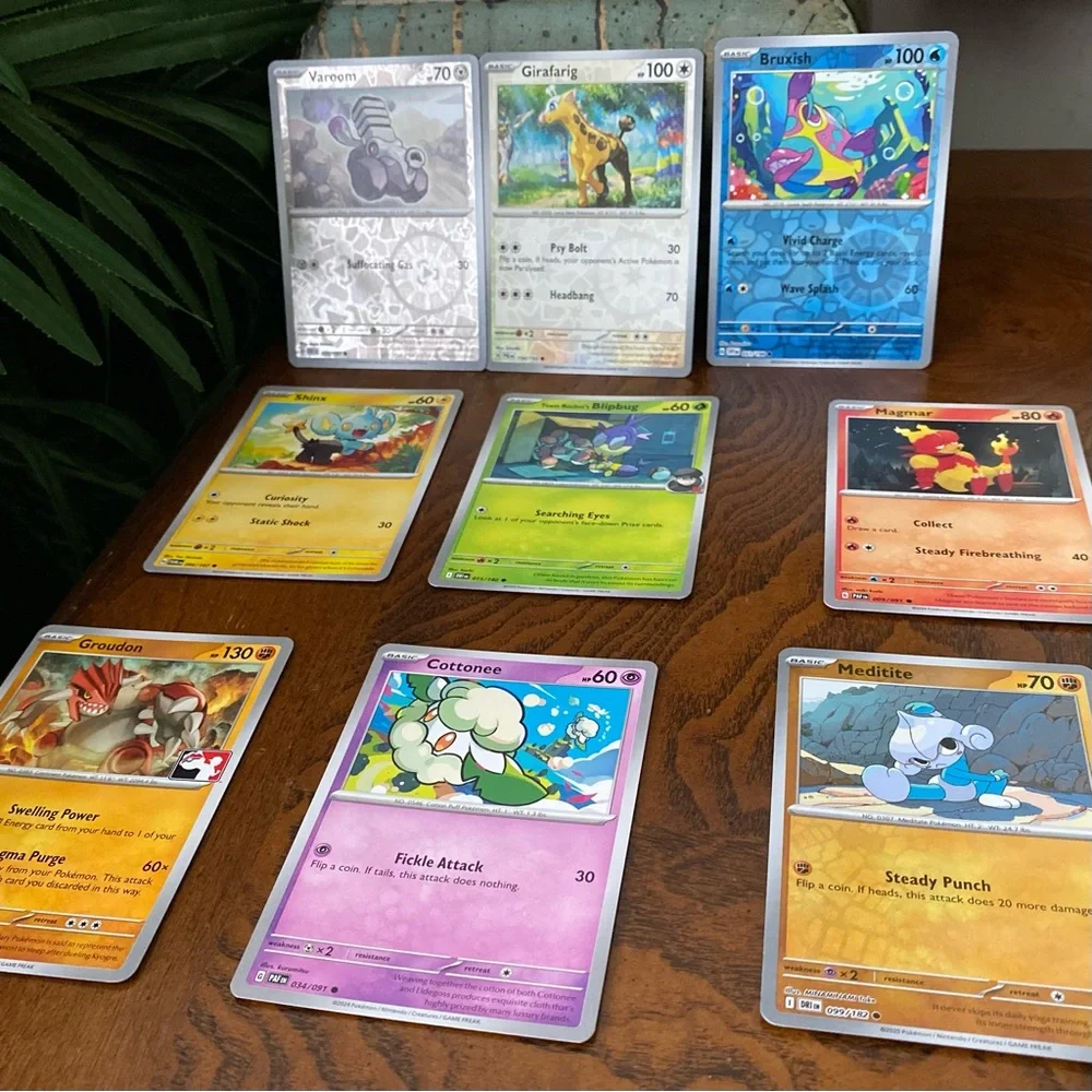 40 Pokemon Trading Cards bundle, Trainers/ Energy/ Basic